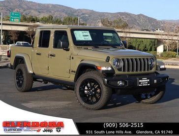 2025 Jeep Gladiator Nighthawk 4x4