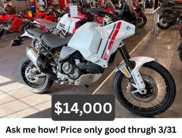 2025 Ducati Desert X - Demo