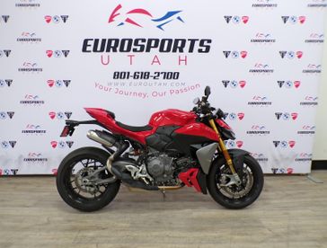Used 2025 Ducati STREETFIGHTER V2S 