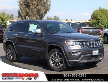 2018 Jeep Grand Cherokee Limited in a GRANITE exterior color. Glendora Chrysler Dodge Jeep Ram 909-506-2515 glendorachryslerjeepdodge.com 