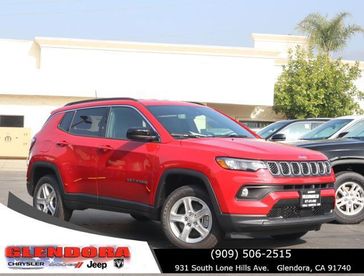 2024 Jeep Compass Latitude 4x4 with a Blackinterior. Glendora Chrysler Dodge Jeep Ram 909-506-2515 glendorachryslerjeepdodge.com 