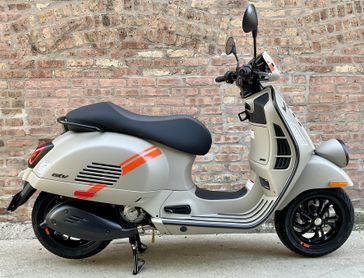 2023 Vespa GTV 300 SEI GIORNI   Motoworks Chicago 312-738-4269 motoworkschicago.com 