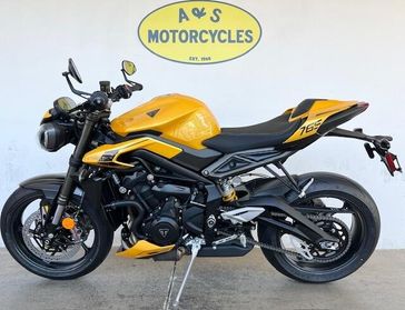 2025 Triumph STREET TRIPLE RS 
