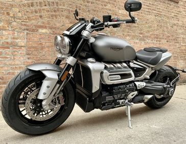 ▷ Triumph Rocket 3 Muscle by Moto 91