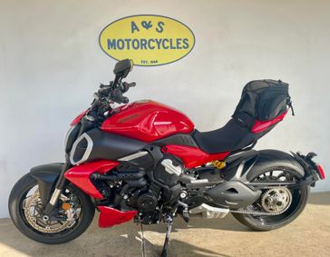 Used 2024 Ducati DIAVEL V4 