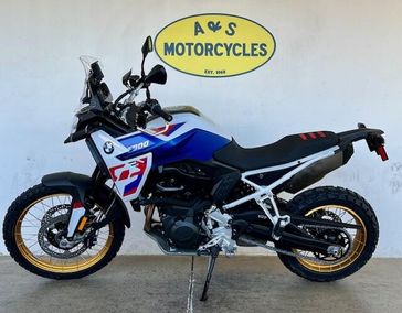 2025 BMW F900GS 