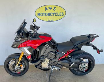 New 2027 Ducati MULTISTRADA V4S PIKE PEAK 