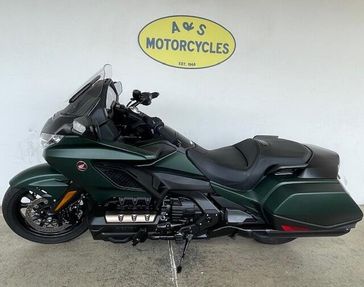 2024 Honda GL1800DTC 