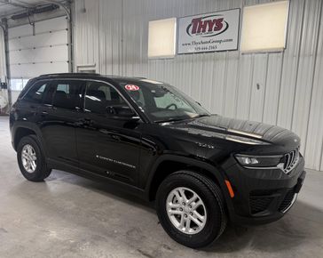 Used 2024 Jeep Grand Cherokee Laredo