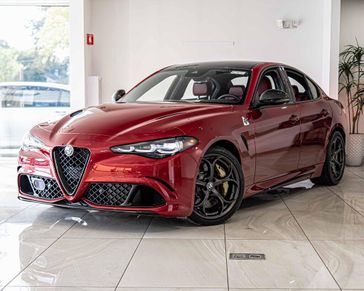 2024 Alfa Romeo Giulia Quadrifoglio Carbon