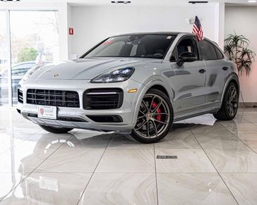 2022 Porsche Cayenne Coupe GTS