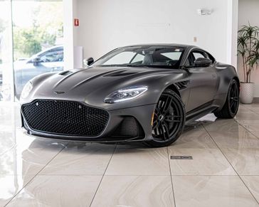 2023 Aston Martin DBS 