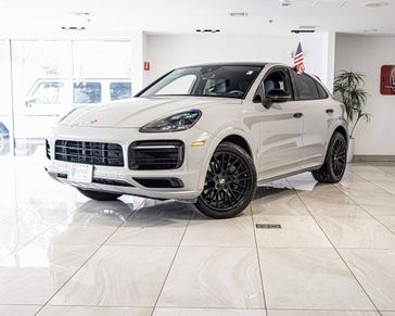 2022 Porsche Cayenne Coupe Base