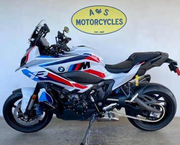 New 2026 BMW M1000XR 