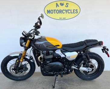 New 2026 Triumph SCRAMBLER 900 