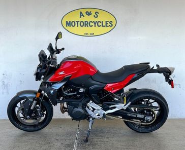2024 BMW F 900 R 