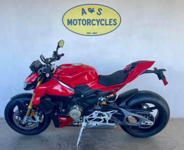 New 2027 Ducati STREETFIGHTER V4S 