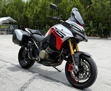 2024 Ducati Multistrada V4 RS