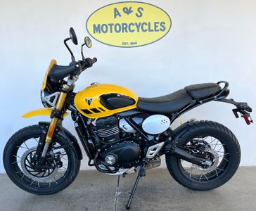 New 2026 Triumph SCRAMBLER 400XC 