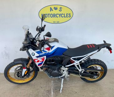 New 2025 BMW F900GS 