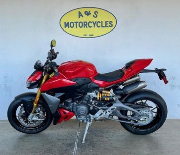 New 2025 Ducati STREETFIGHTER V2S 