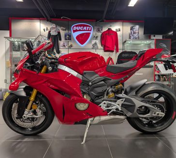 2025 Ducati PANIGALE V4 S