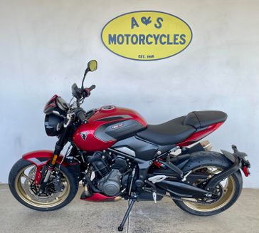 New 2026 Triumph TRIDENT 800 