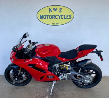 New 2027 Ducati PANIGALE V2  in a DUCATI RED exterior color. A&S Motorcycles (916) 726-7334 aspowersports.com 