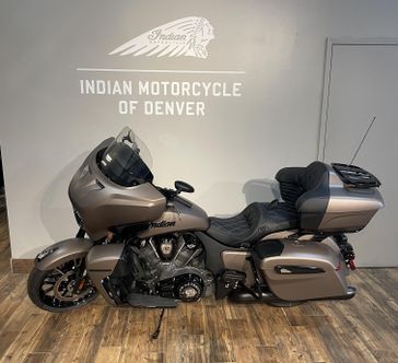2025 Indian Motorcycle ROADMASTER POWERPLUS 112 RA, 49ST Dark Horse 