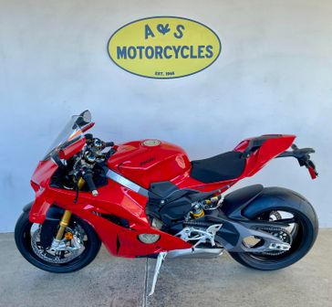 New 2026 Ducati PANIGALE V4 S 