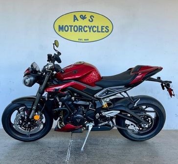 2025 Triumph STREET TRIPLE RS 