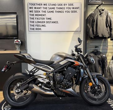 2025 Triumph Street Triple 765 RS - SILVER ICE