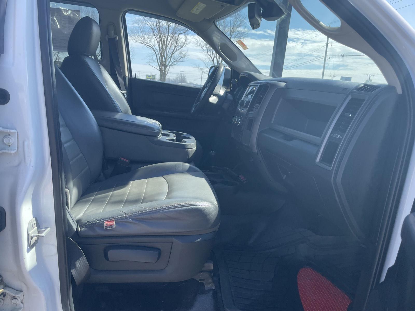 2015 RAM Ram 3500 Chassis Cab Tradesman - Photo 24