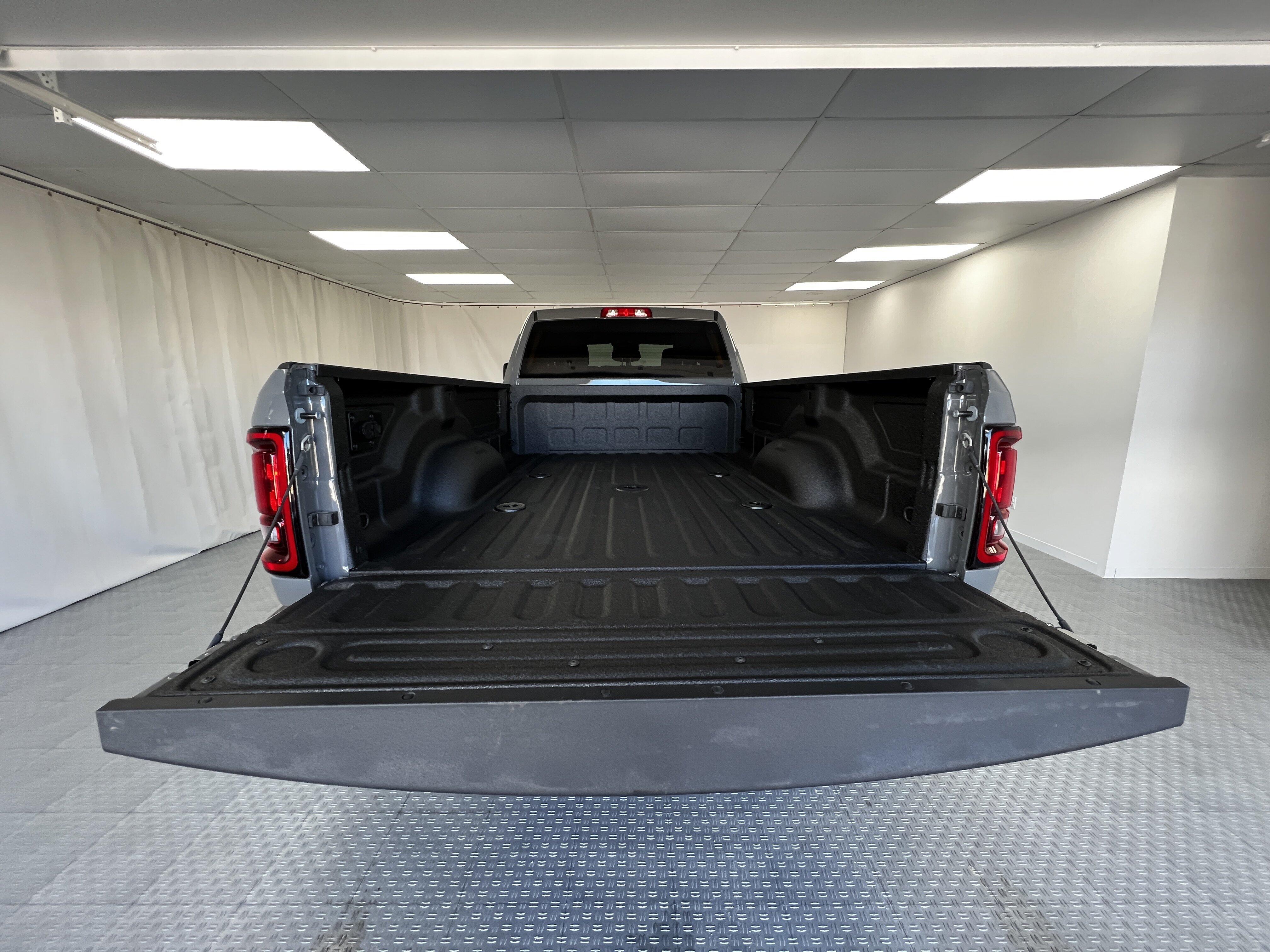2027 RAM Ram 3500 Pickup Big Horn - Photo 30