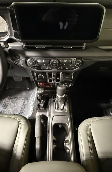 New 2026 Jeep Gladiator Mojave X 4x4Image 23