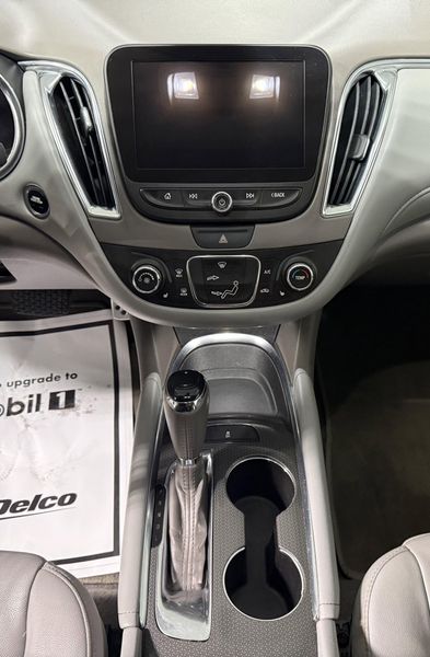 Used 2017 Chevrolet Malibu LTImage 14