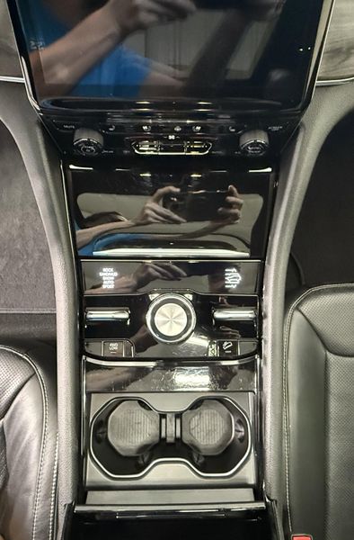 Used 2023 Jeep Grand Cherokee OverlandImage 27