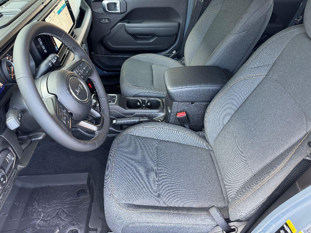 2026 Jeep Gladiator Willys - Photo 10