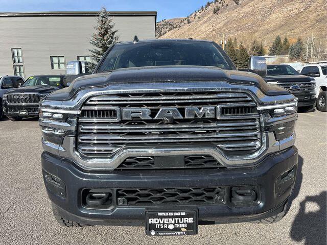 2025 RAM 3500 Laramie - Photo 18