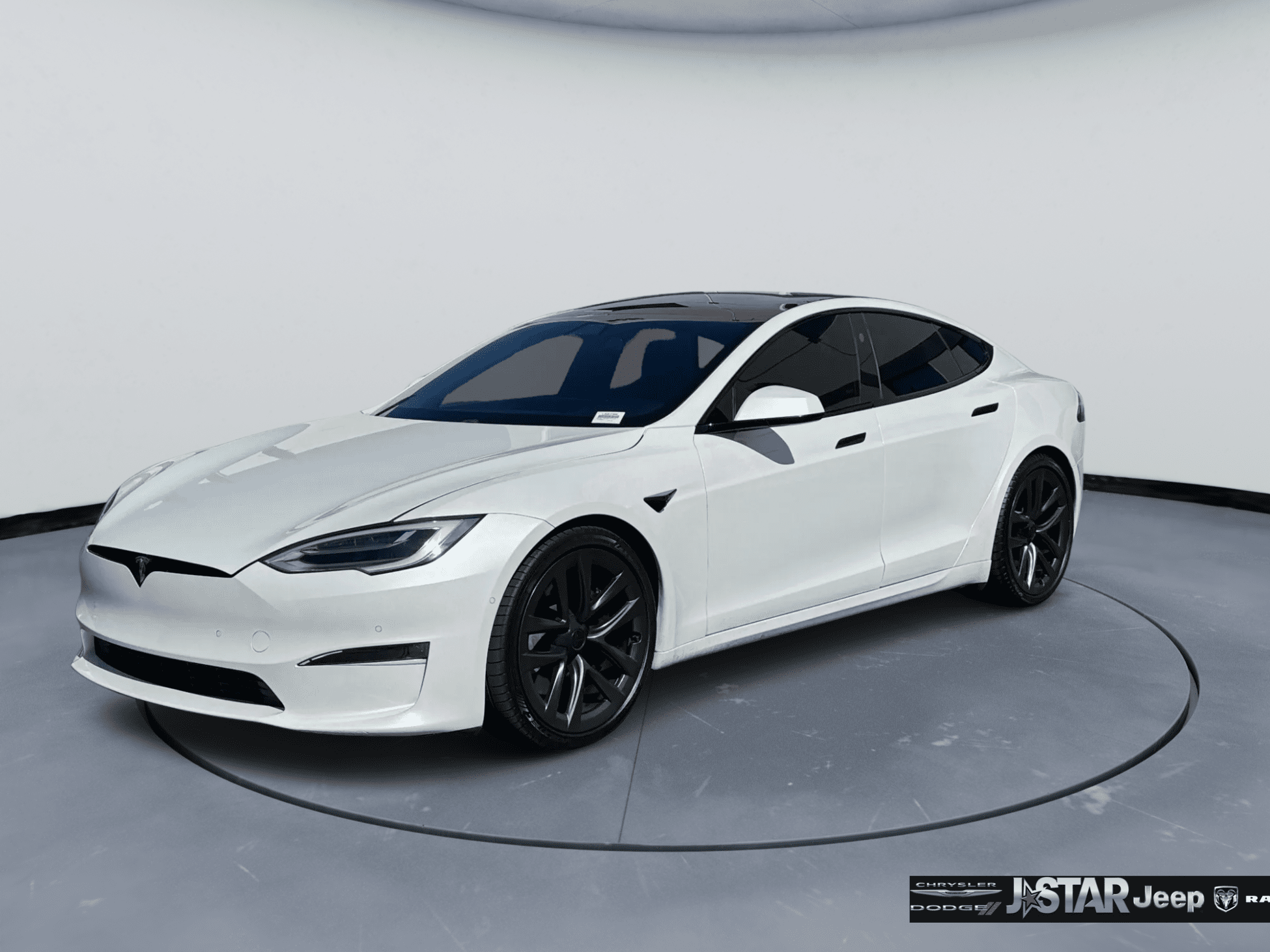 2021 Tesla Model S Plaid's photo