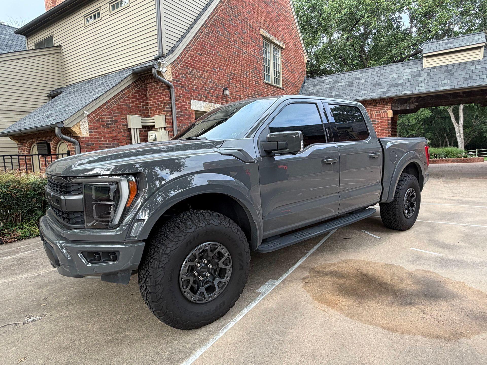 2021 Ford F-150 Raptor 4x4 SuperCrew 5-1/2 Box's photo