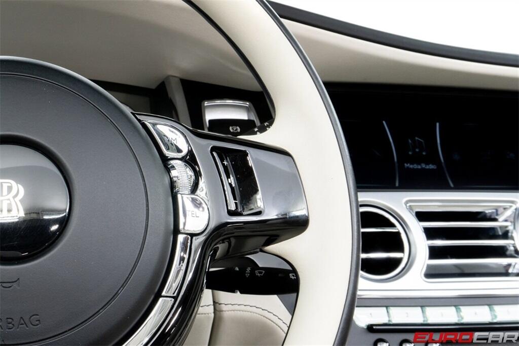 Used 2018 Rolls-Royce Dawn *BESPOKE INTERIOR * IMMACULATE CONDITION*Image 32