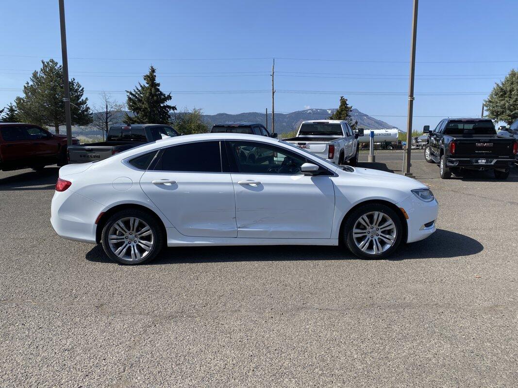Used 2016 Chrysler 200 Limited with VIN 1C3CCCAB9GN111847 for sale in Island City, OR