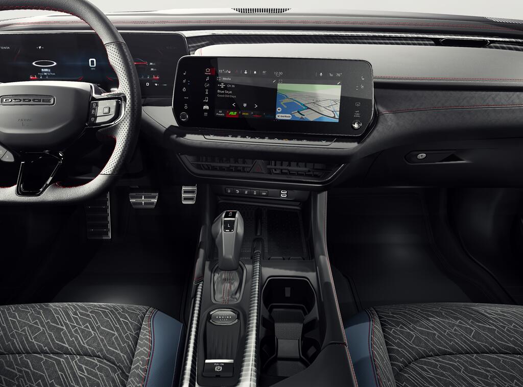 2027 Dodge Charger Scat Pack Plus - Photo 6