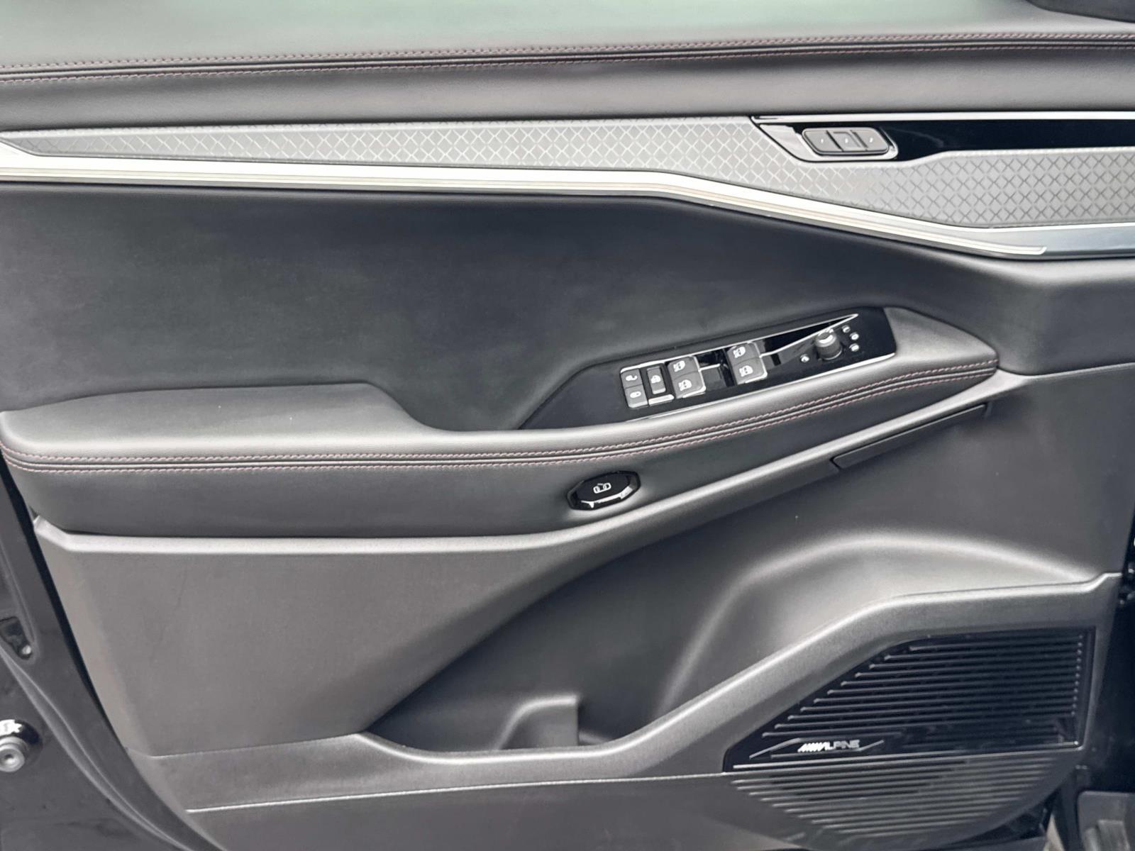 2025 Jeep Wagoneer S Limited - Photo 17