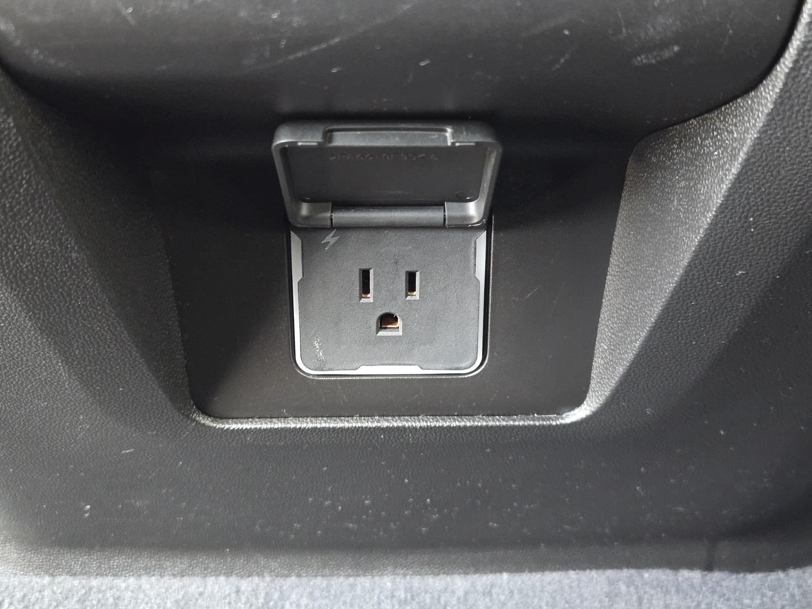 2023 Chevrolet Tahoe LT - Photo 28