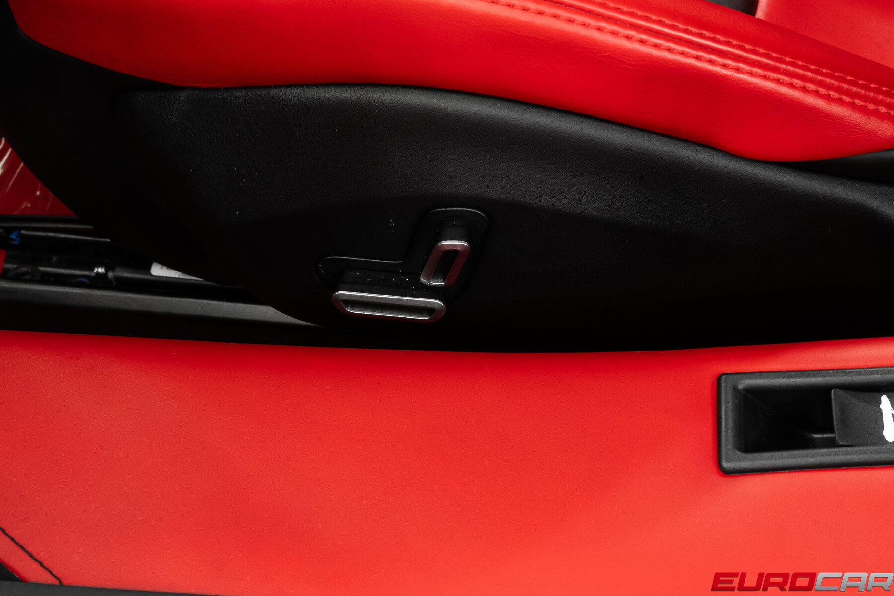 2021 Ferrari SF90 Stradale *CARBON STEERING WHEEL * FULL ELECTRIC SEATS*Image 46