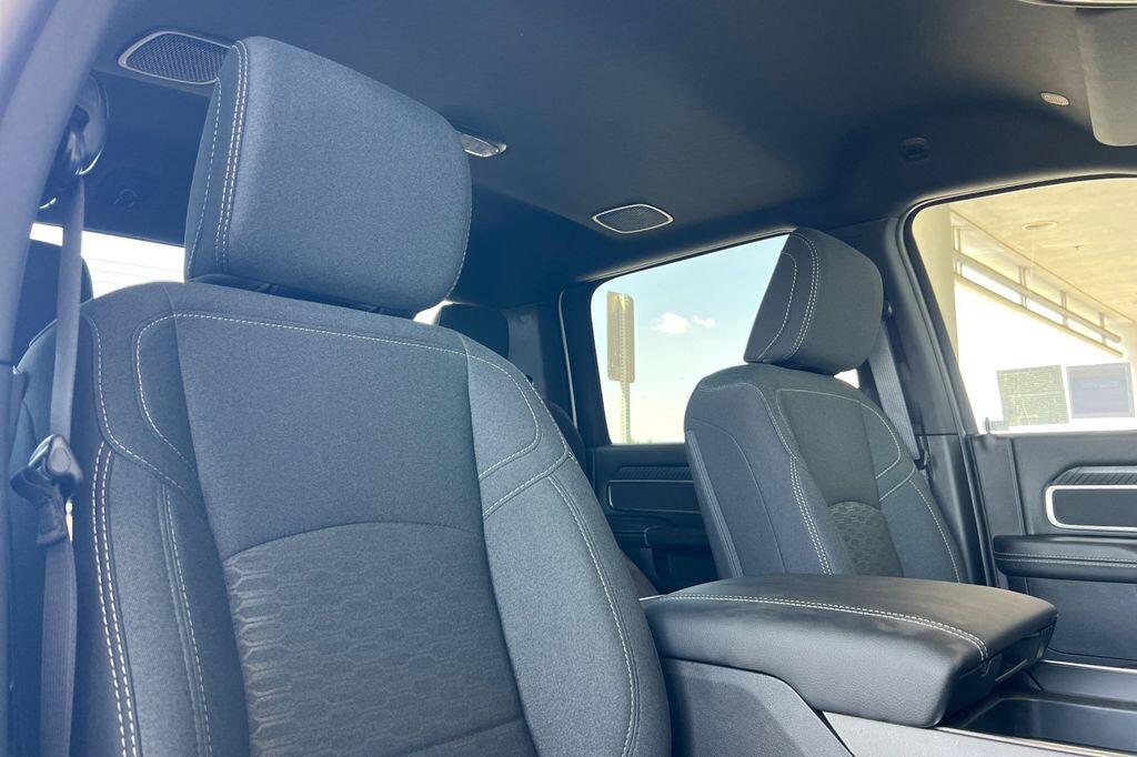 2026 RAM 2500 Big Horn - Photo 16