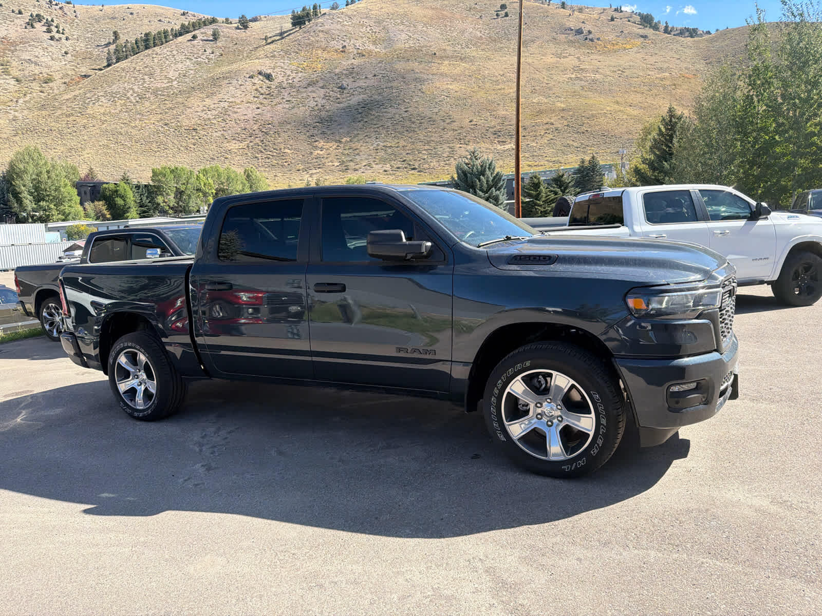 2026 RAM 1500 Express - Photo 6