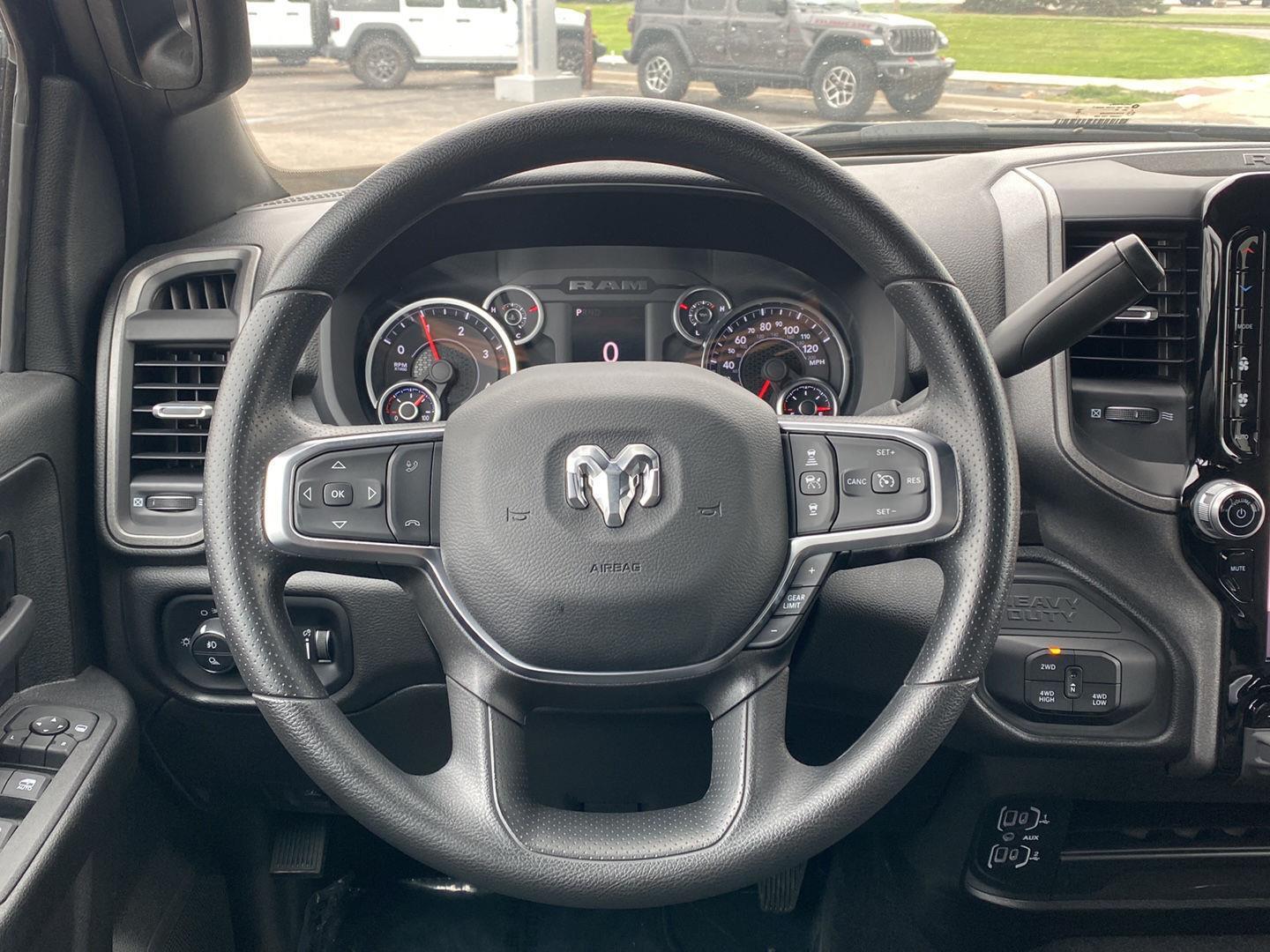 2025 RAM 2500 Tradesman - Photo 33